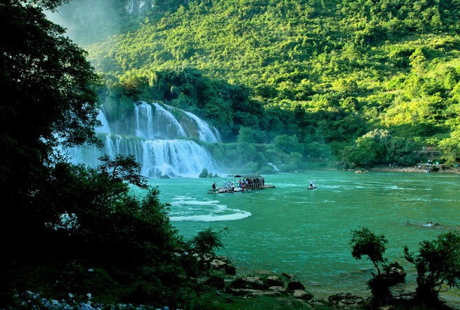 Tour Hồ Ba Bể - Thác Bản Giốc